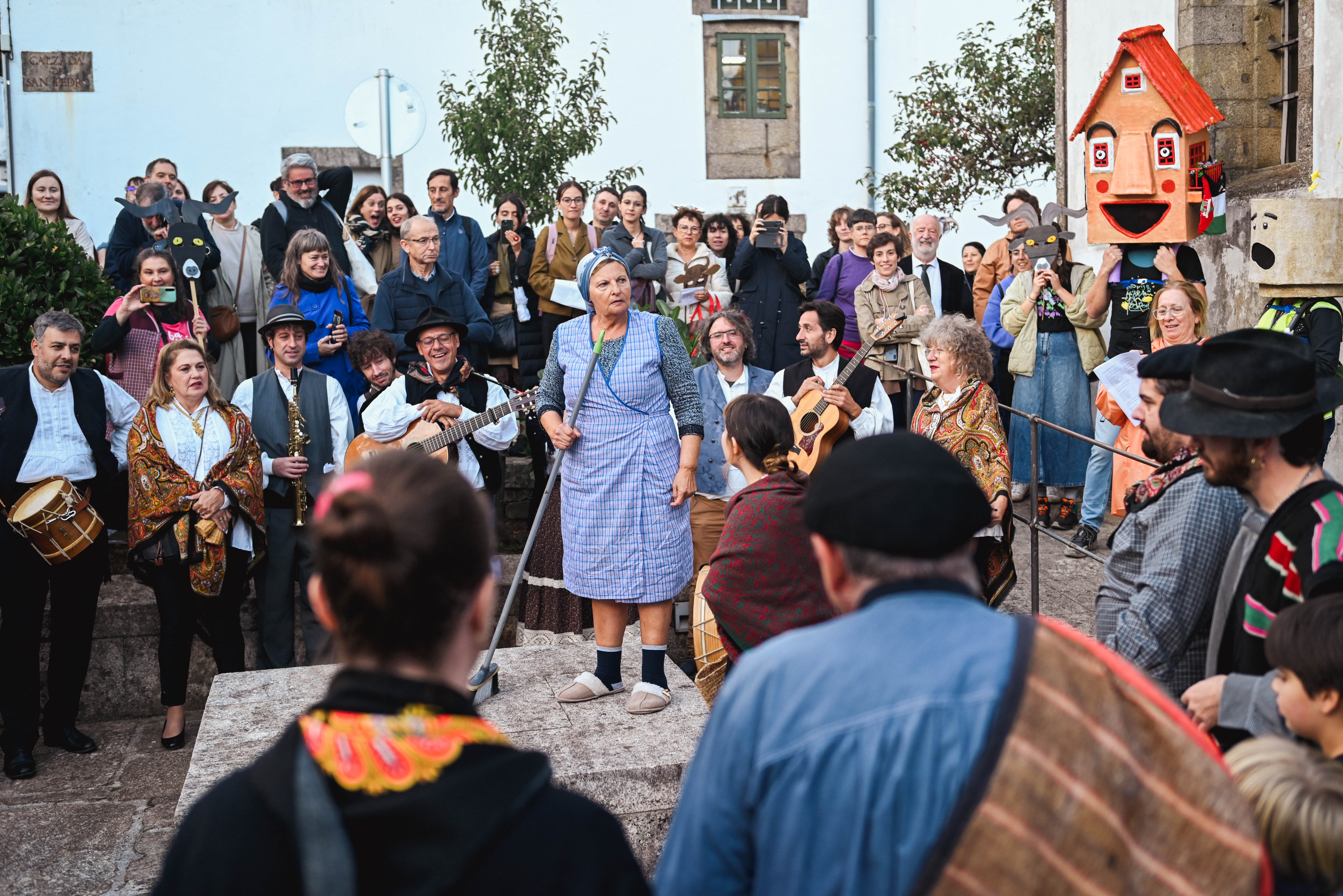Sainete Itinerante - parada Praza de San Pedro, Compostela 